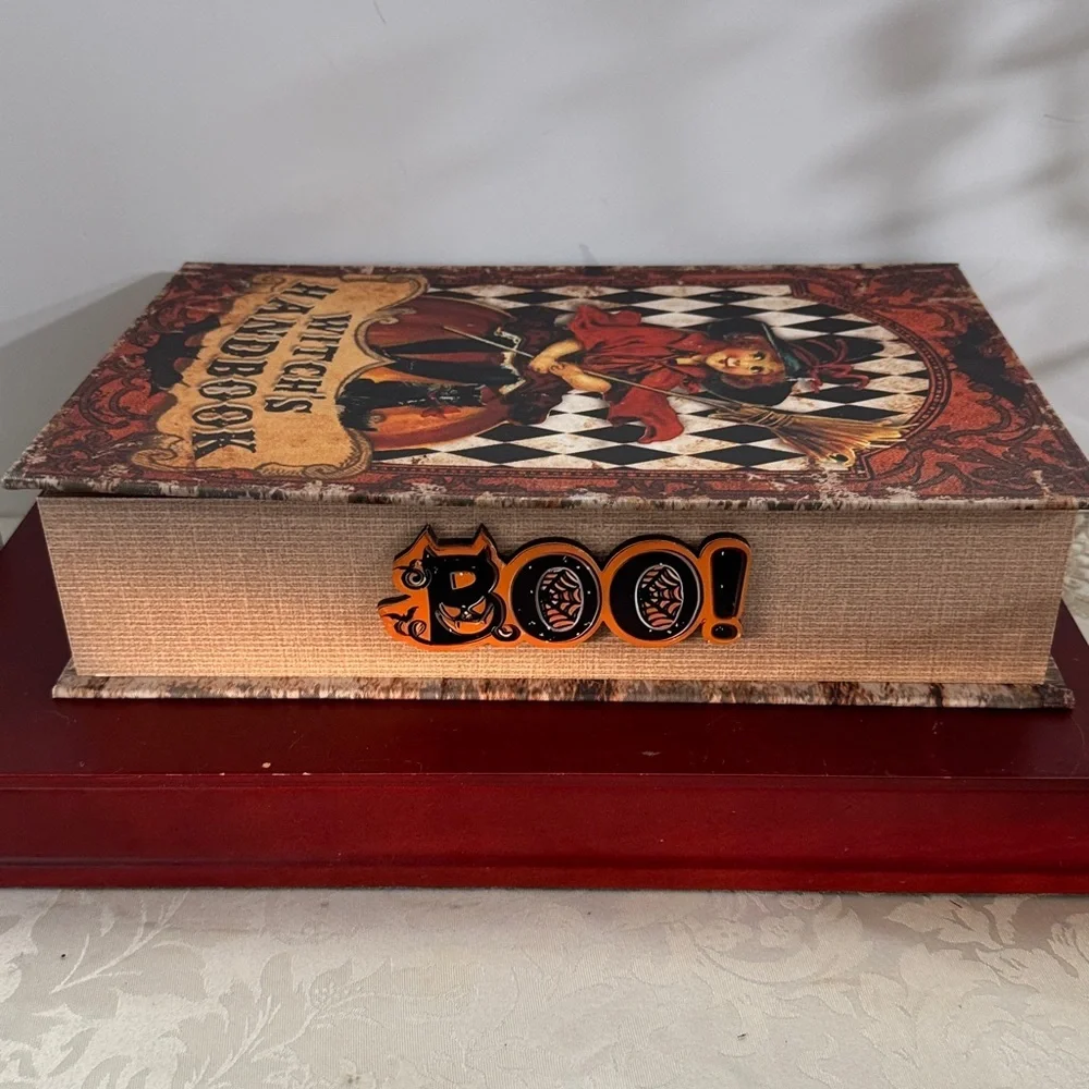 FAUX HALLOWEEN WITCH & BLK CAT  Handbook Decorative Box